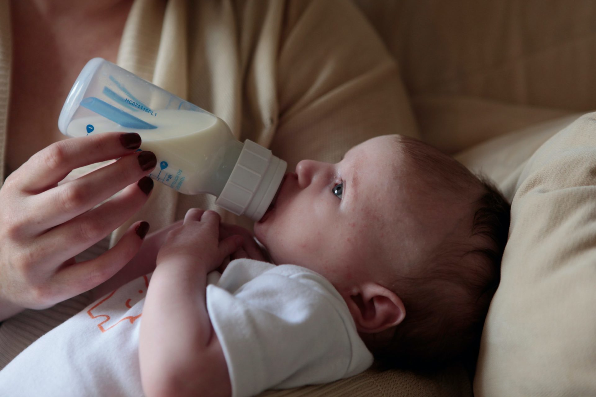 baby_drinking_milk