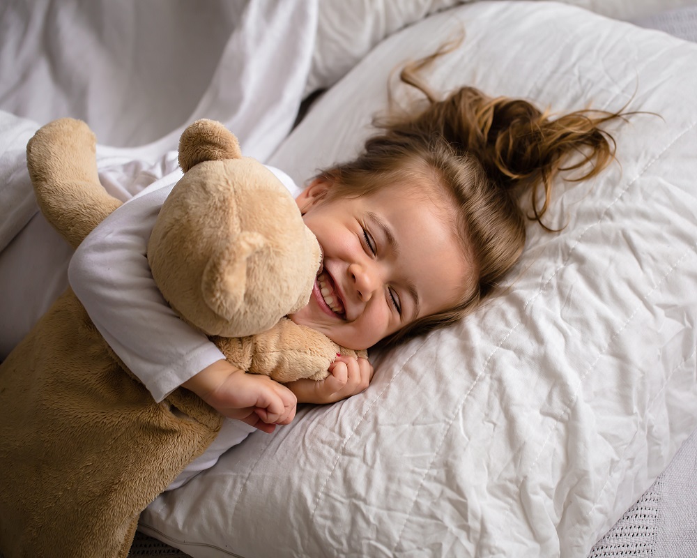 Cuándo pueden dormir los bebés con peluches?